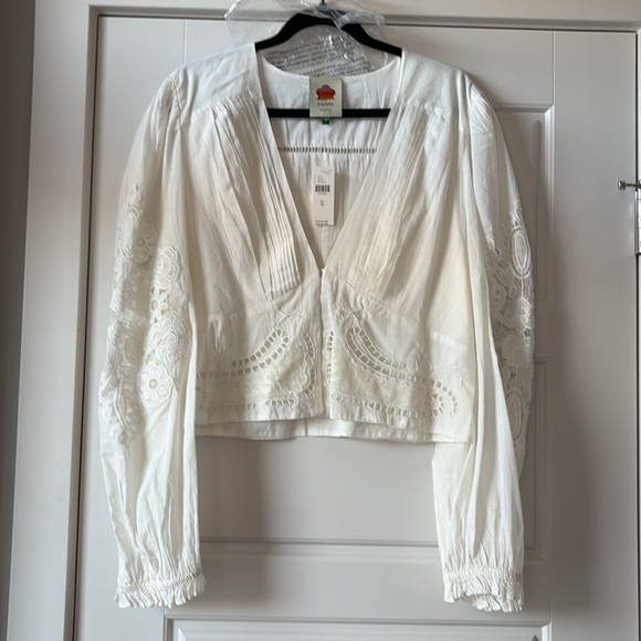 Farm Rio Long-Sleeve Lace Blouse Long-Sleeve
Lace Blouse Size XL. - Picture 17 of 17